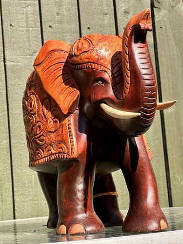 Wooden elephants 34x26cm - elephants,