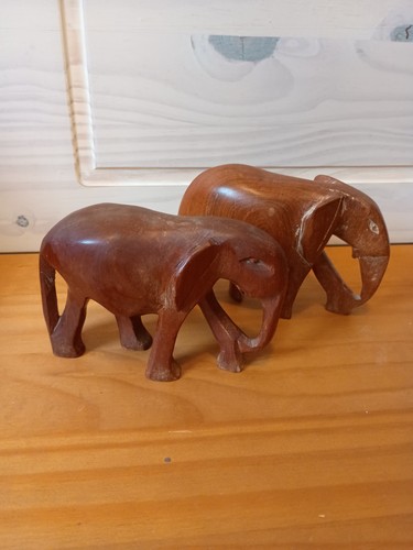 Wooden elephants hand made - elephants,