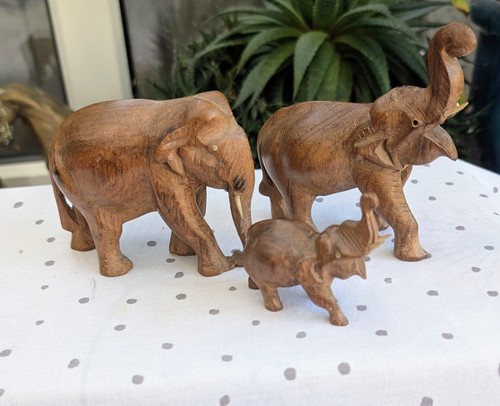 Gorgeous vintage hand carved - gorgeous,
