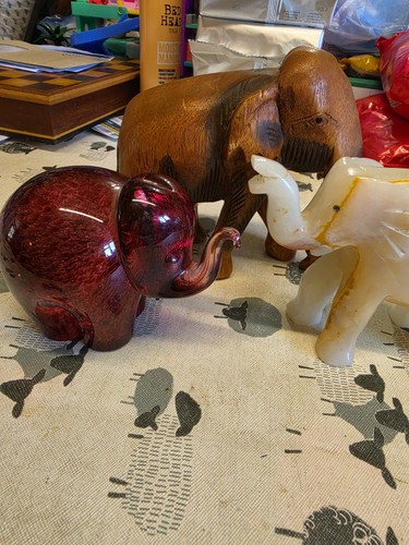 Elephants wedgewood onyx - elephants,,